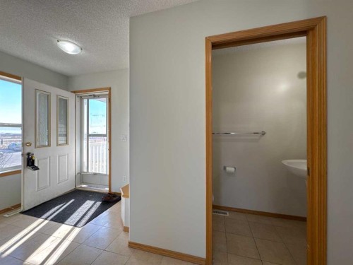 244 Los Alamos Place Ne, Calgary, AB - Indoor Photo Showing Other Room