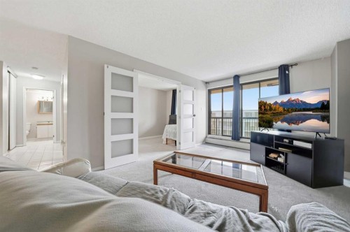 704-718 12 Avenue SW Calgary, AB T2R 0H7