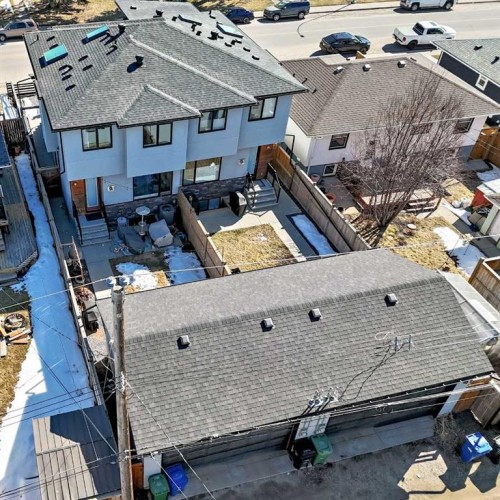 935 Regal Crescent Ne, Calgary, AB - Outdoor