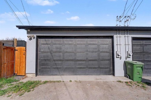 935 Regal Crescent Ne, Calgary, AB - Outdoor