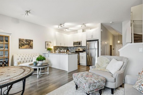 1502 Jumping Pound Common, Cochrane, AB - Indoor