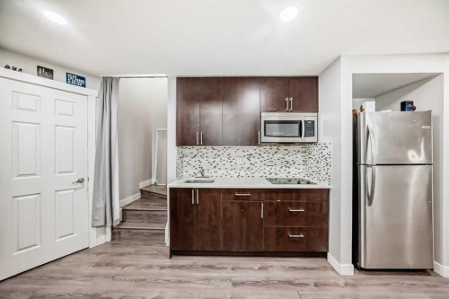 392 Redstone Drive Ne, Calgary, AB - Indoor Photo Showing Kitchen