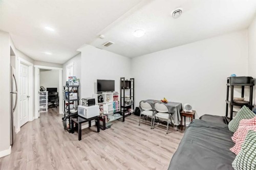 392 Redstone Drive Ne, Calgary, AB - Indoor
