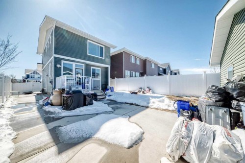 392 Redstone Drive Ne, Calgary, AB - Outdoor