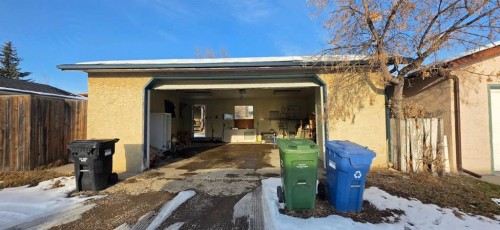 235 Fallswater Road Ne, Calgary, AB - Outdoor