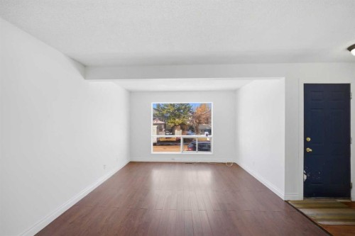 19 Appletree Close Se, Calgary, AB - Indoor