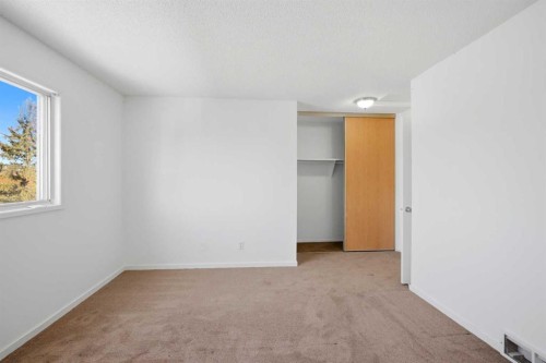 19 Appletree Close Se, Calgary, AB - Indoor Photo Showing Other Room