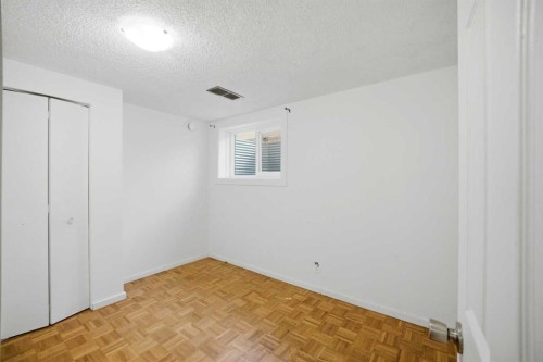 19 Appletree Close Se, Calgary, AB - Indoor Photo Showing Other Room