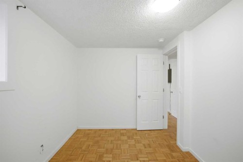 19 Appletree Close Se, Calgary, AB - Indoor Photo Showing Other Room