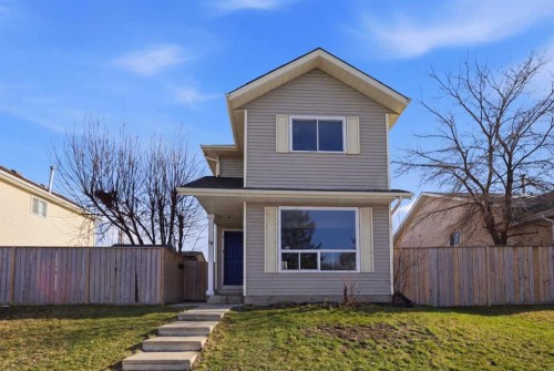 19 Appletree Close Se, Calgary, AB - Outdoor