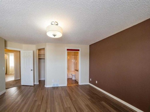 101 Westpoint Gardens, Calgary, AB - Indoor Photo Showing Other Room