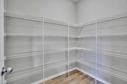 667 Wolf Willow Boulevard Se, Calgary, AB - Indoor With Storage