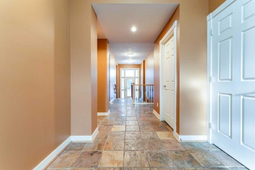 6756 Bow Crescent Nw, Calgary, AB - Indoor Photo Showing Other Room