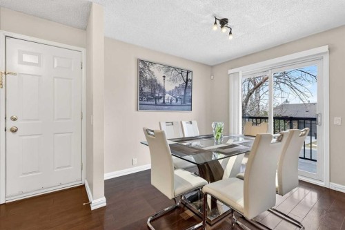 111 Sanderling Rise Nw, Calgary, AB - Indoor Photo Showing Dining Room