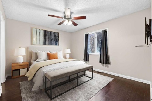 111 Sanderling Rise Nw, Calgary, AB - Indoor Photo Showing Bedroom