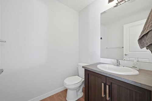 413-250 Fireside View, Cochrane, AB - Indoor Photo Showing Bathroom
