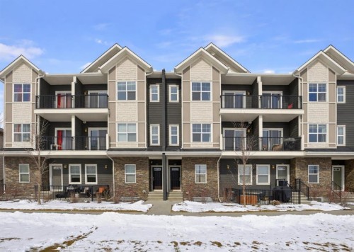 413-250 Fireside View  Cochrane, AB T4C 2M2