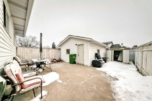 130 Pinemeadow Road Ne, Calgary, AB - Outdoor With Exterior