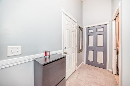 213 Hillvale Crescent, Strathmore, AB - Indoor Photo Showing Other Room