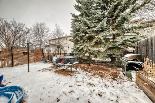 213 Hillvale Crescent, Strathmore, AB - Outdoor