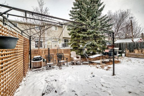 213 Hillvale Crescent, Strathmore, AB - Outdoor