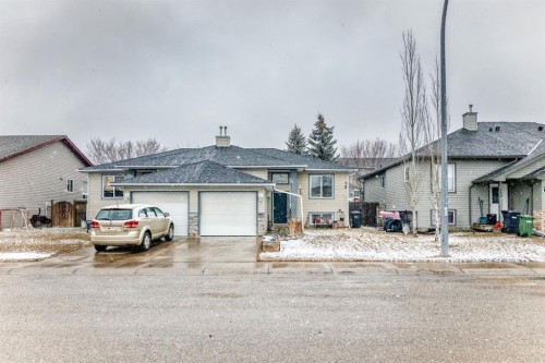 213 Hillvale Crescent, Strathmore, AB - Outdoor