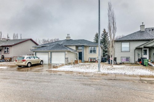 213 Hillvale Crescent, Strathmore, AB - Outdoor