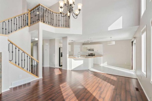 10 Arbour Stone Rise Nw, Calgary, AB - Indoor Photo Showing Other Room