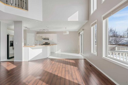 10 Arbour Stone Rise Nw, Calgary, AB - Indoor Photo Showing Other Room