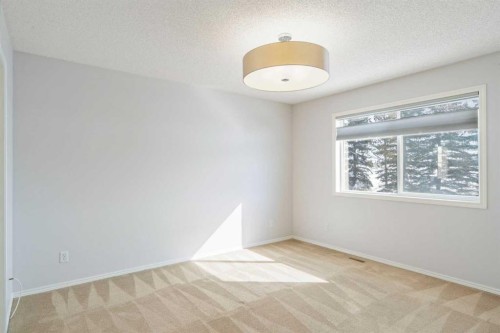 10 Arbour Stone Rise Nw, Calgary, AB - Indoor Photo Showing Other Room