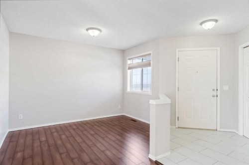 10 Arbour Stone Rise Nw, Calgary, AB - Indoor Photo Showing Other Room