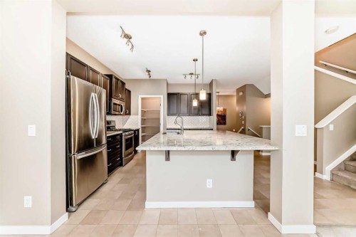 144 Auburn Glen Close Se, Calgary, AB - Indoor Photo Showing Kitchen