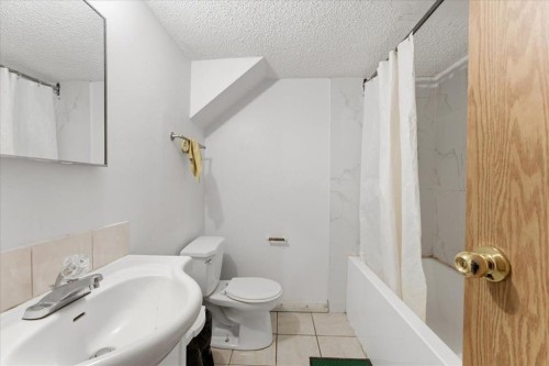 79 Fonda Drive Se, Calgary, AB - Indoor Photo Showing Bathroom
