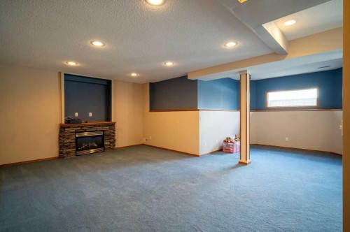 207 Shawnee Mews Sw, Calgary, AB - Indoor