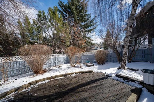 207 Shawnee Mews Sw, Calgary, AB - Outdoor