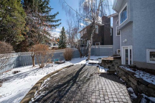 207 Shawnee Mews Sw, Calgary, AB - Outdoor