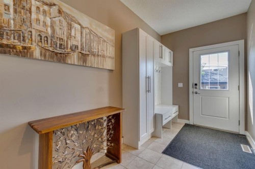 2817 16 Avenue Se, Calgary, AB - Indoor Photo Showing Other Room