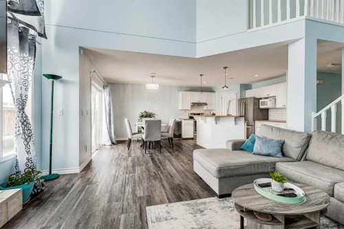 94 New Brighton Circle Se, Calgary, AB - Indoor Photo Showing Living Room