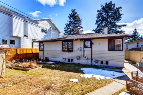 527 35A Street Nw, Calgary, AB - Outdoor