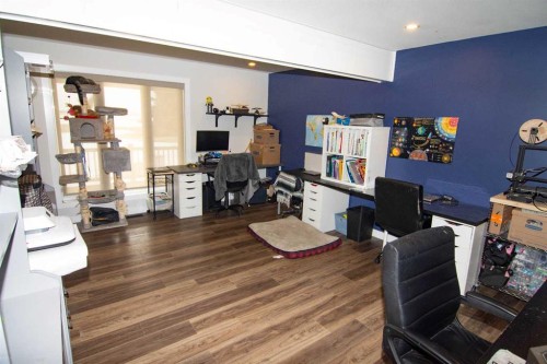 33233 Range Road 284, Rural Mountain View County, AB - Indoor
