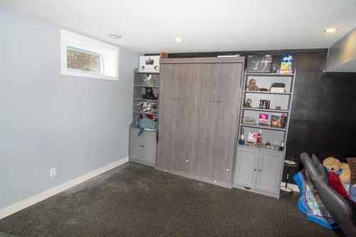 33233 Range Road 284, Rural Mountain View County, AB - Indoor Photo Showing Other Room