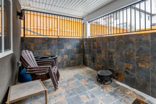 305 Kinniburgh Cove, Chestermere, AB - Indoor Photo Showing Other Room