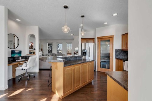 87 Prestwick Close Se, Calgary, AB - Indoor Photo Showing Kitchen With Upgraded Kitchen
