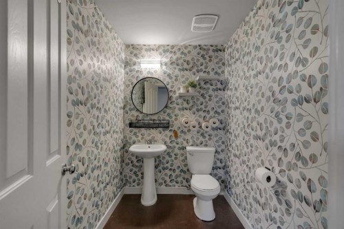 87 Prestwick Close Se, Calgary, AB - Indoor Photo Showing Bathroom