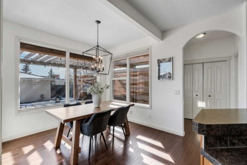 87 Prestwick Close Se, Calgary, AB - Indoor Photo Showing Dining Room