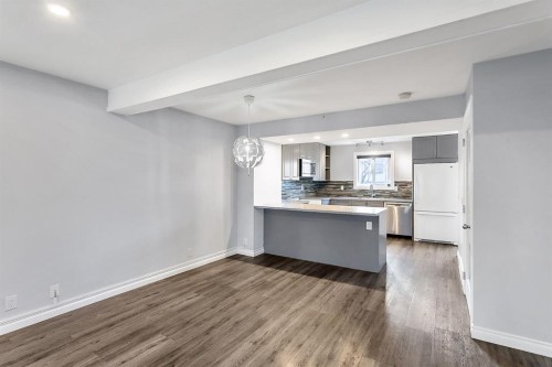 92 Riverbrook Place Se, Calgary, AB - Indoor Photo Showing Kitchen