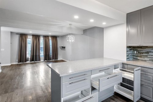 92 Riverbrook Place Se, Calgary, AB - Indoor