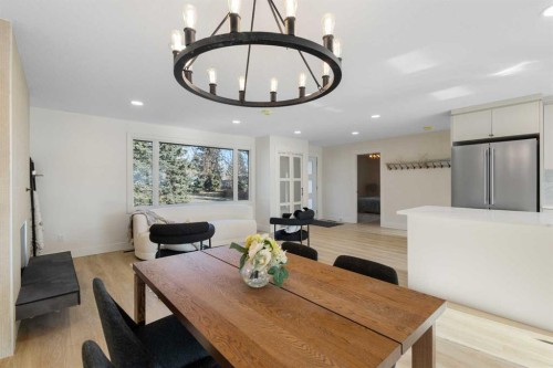 4812 Verona Drive Nw, Calgary, AB - Indoor Photo Showing Dining Room