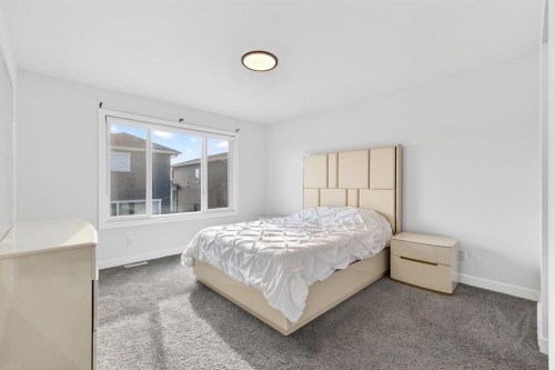 208 Dawson Circle, Chestermere, AB - Indoor Photo Showing Bedroom