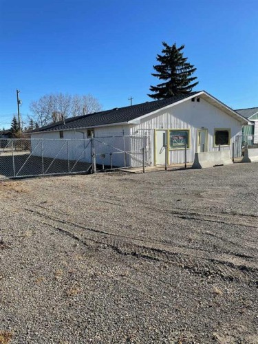 228 Centre Street Ne, Langdon, AB 